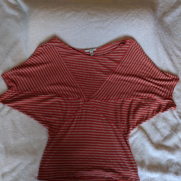 bordeaux paneled pinstripe top size M - Picture 2 of 4